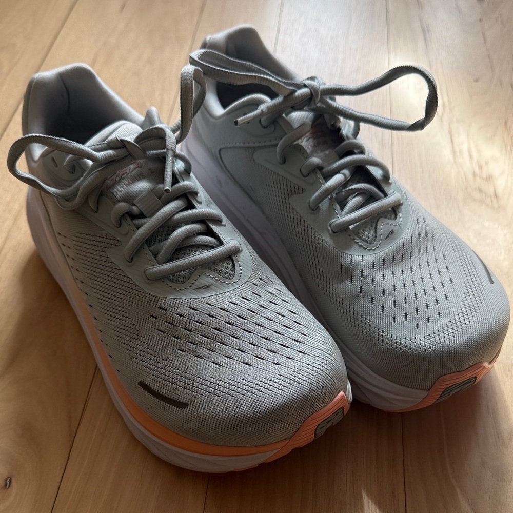 Altra via Olympus 2 Light Gray and Coral Athletic Shoes